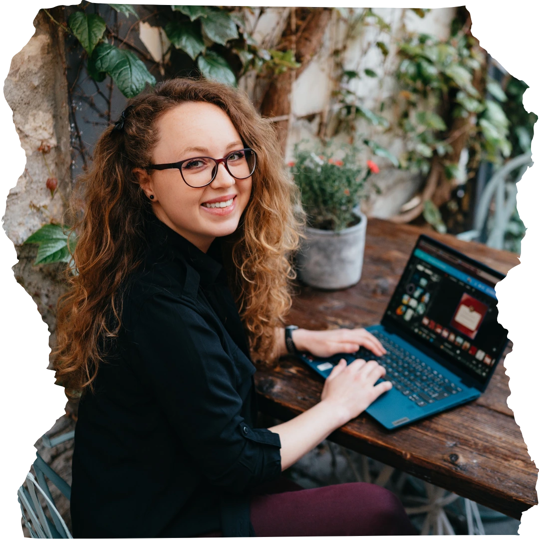 Adéla Bolváriová, content marketing specialistka.